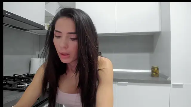 Emmapmg online show from 11.17.25