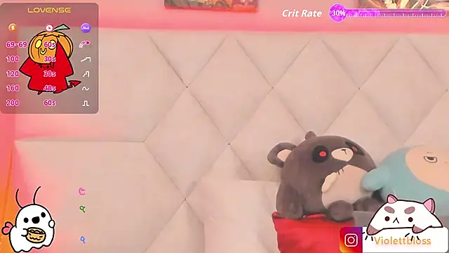 Violettbloss online show from 10.31.25