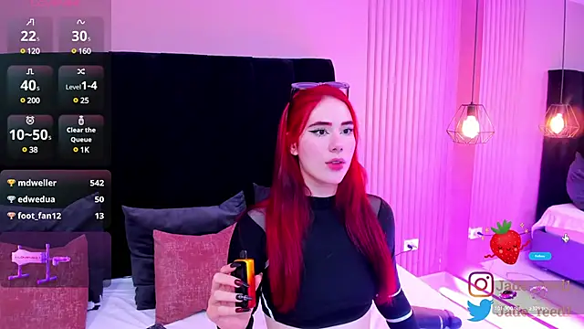 Snapshot of jade_reeed chatting on 12.29.24 jade reeed online show from 12.29.24