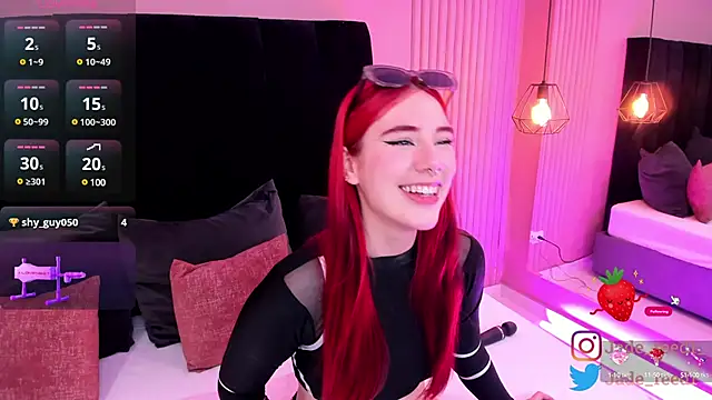 Snapshot of jade_reeed chatting on 01.17.25 jade reeed online show from 01.17.25