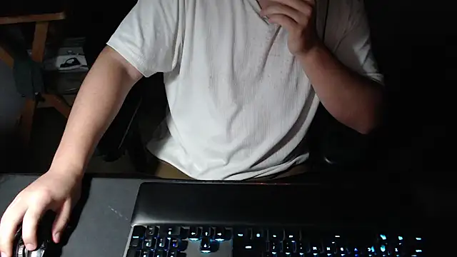 thealfawolf01 online show from 10.13.25