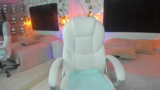 Megan Thompsonn online show from 02.08.25