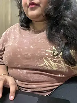 smile pretty online show from 01.20.25