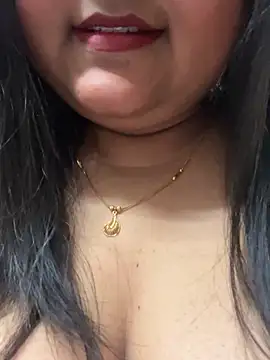 smile pretty online show from 03.20.25