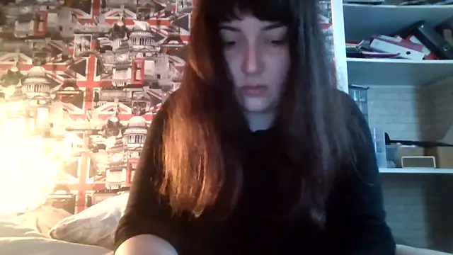 Lynylou online show from 10.22.25