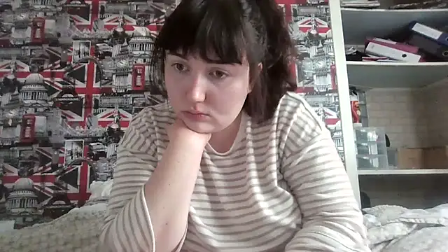 Lynylou online show from 11.03.25