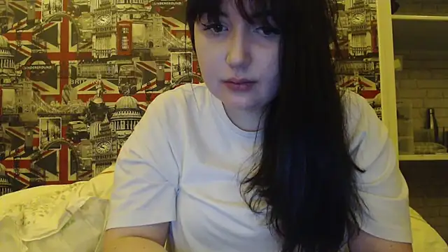 Lynylou online show from 02.08.26