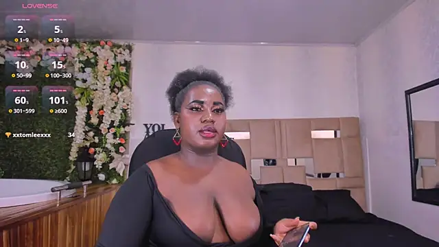 Snapshot of DILAY_XXX chatting on 02.15.25 DILAY XXX online show from 02.15.25