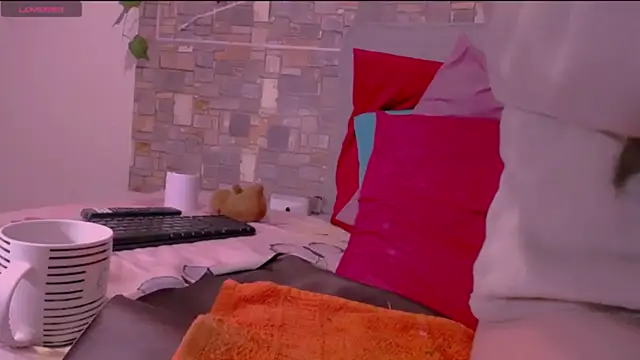 CrazyRousex online show from 03.31.26