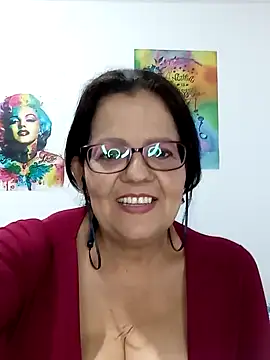 Snapshot of CasandraJones1 chatting on 01.09.25 CasandraJones1 online show from 01.09.25