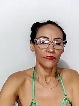 Snapshot of BarbaraMature chatting on 12.03.24 BarbaraMature online show from 12.03.24
