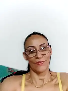 Snapshot of BarbaraMature chatting on 12.15.24 BarbaraMature online show from 12.15.24