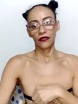 Snapshot of BarbaraMature chatting on 01.03.25 BarbaraMature online show from 01.03.25