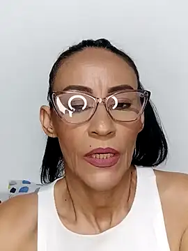 Snapshot of BarbaraMature chatting on 01.04.25 BarbaraMature online show from 01.04.25