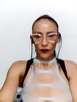 Snapshot of BarbaraMature chatting on 01.10.25 BarbaraMature online show from 01.10.25