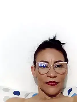 Snapshot of BarbaraMature chatting on 01.11.25 BarbaraMature online show from 01.11.25