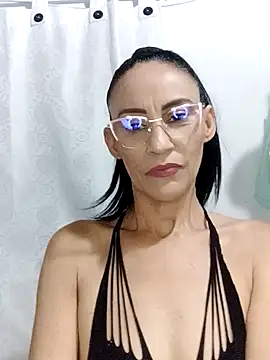 Snapshot of BarbaraMature chatting on 03.16.25 BarbaraMature online show from 03.16.25