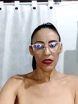 Snapshot of BarbaraMature chatting on 03.17.25 BarbaraMature online show from 03.17.25