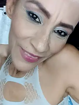Snapshot of BarbaraMature chatting on 10.08.25 BarbaraMature online show from 10.08.25