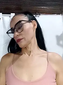 Snapshot of BarbaraMature chatting on 10.09.25 BarbaraMature online show from 10.09.25