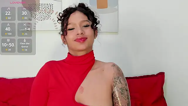 Snapshot of SeleneClark chatting on 01.09.26 SeleneClark online show from 01.09.26