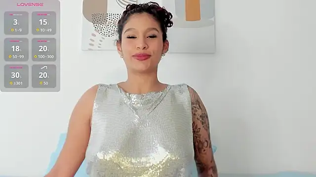 Snapshot of SeleneClark chatting on 02.27.26 SeleneClark online show from 02.27.26