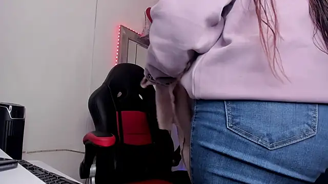 angel hardy dl online show from 02.21.25