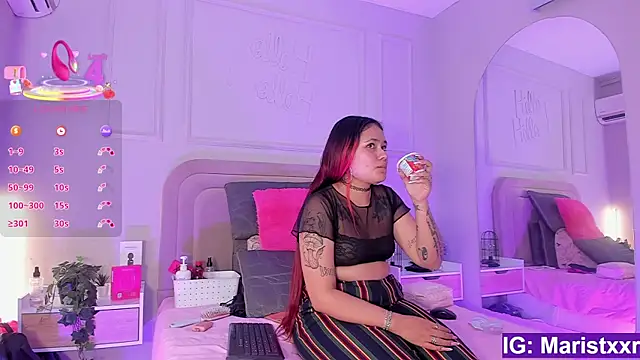 Maristxxr online show from 11.26.25