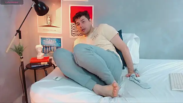 Snapshot of Elio555 chatting on 10.10.25 Elio555 online show from 10.10.25