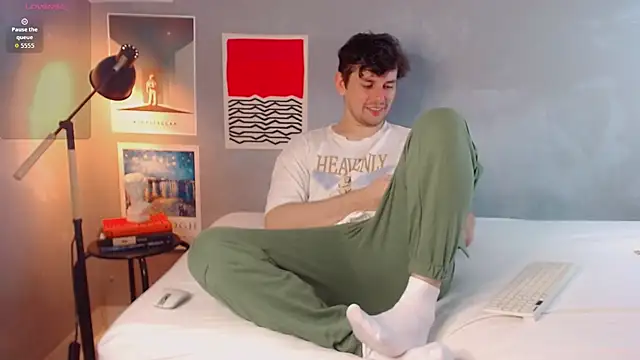 Snapshot of Elio555 chatting on 11.07.25 Elio555 online show from 11.07.25