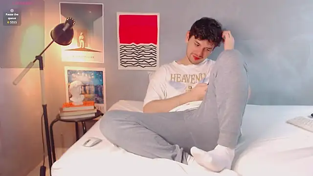 Snapshot of Elio555 chatting on 11.09.25 Elio555 online show from 11.09.25