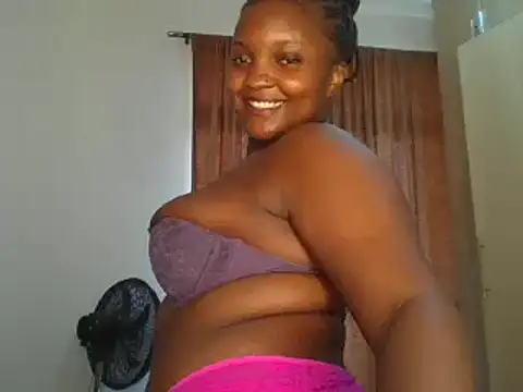 Snapshot of Ebony_butt chatting on 12.26.24 Ebony butt online show from 12.26.24