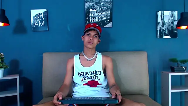 Levis Montes online show from 02.02.25