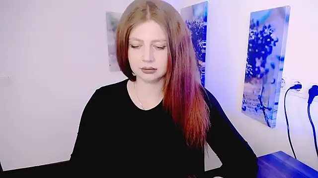 Lizzy Love online show from 03.18.26