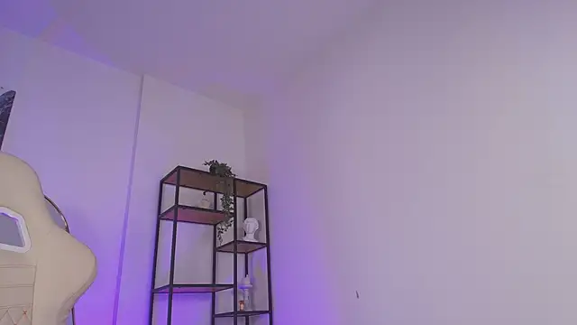 FoxieJullia online show from 01.22.25