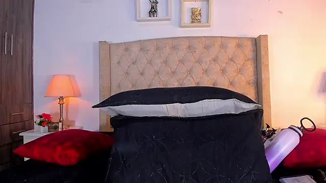 allisson m online show from 01.08.26