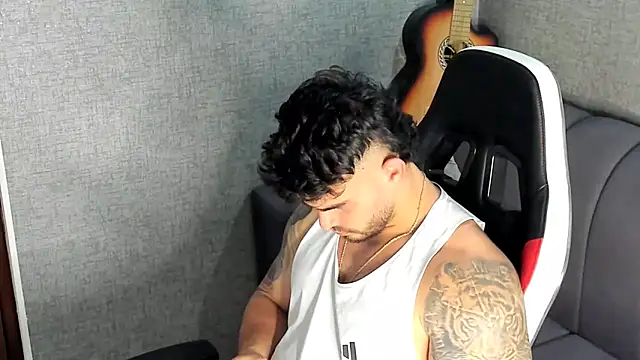 Ricardogo19 online show from 10.21.25