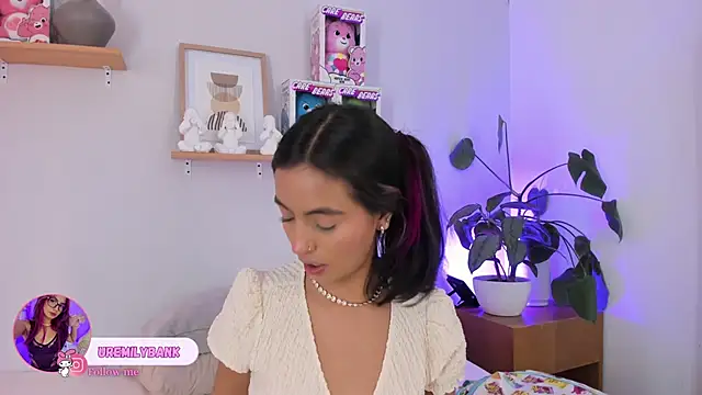 emily bank online show from 09.29.25