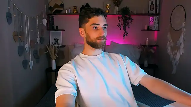 Snapshot of DexterDexx chatting on 09.13.25 DexterDexx online show from 09.13.25