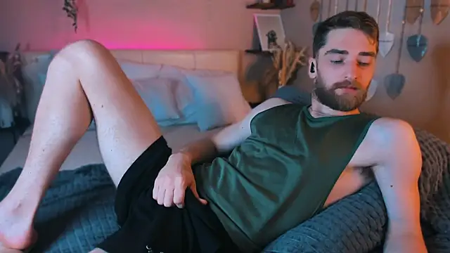 Snapshot of DexterDexx chatting on 09.21.25 DexterDexx online show from 09.21.25