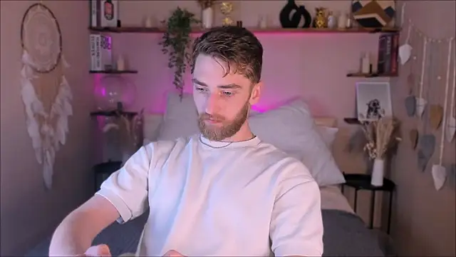 Snapshot of DexterDexx chatting on 09.22.25 DexterDexx online show from 09.22.25