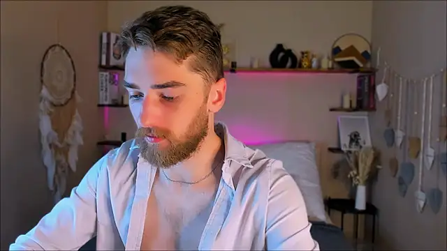 Snapshot of DexterDexx chatting on 09.23.25 DexterDexx online show from 09.23.25