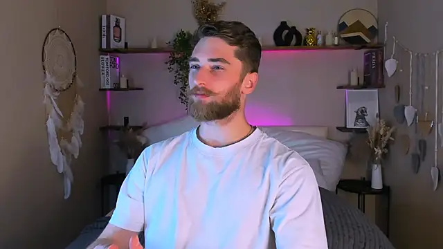 Snapshot of DexterDexx chatting on 09.28.25 DexterDexx online show from 09.28.25