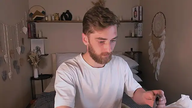 Snapshot of DexterDexx chatting on 10.01.25 DexterDexx online show from 10.01.25