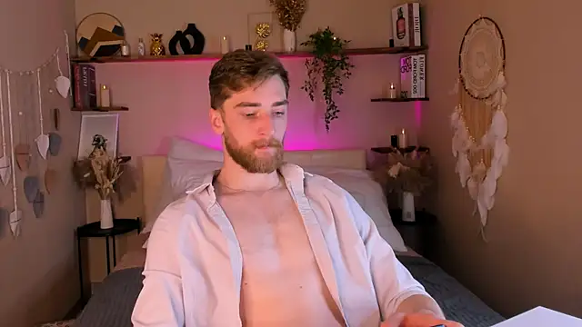 Snapshot of DexterDexx chatting on 10.04.25 DexterDexx online show from 10.04.25