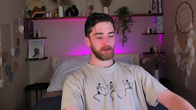 Snapshot of DexterDexx chatting on 10.19.25 DexterDexx online show from 10.19.25