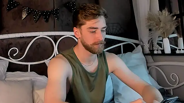 Snapshot of DexterDexx chatting on 11.02.25 DexterDexx online show from 11.02.25