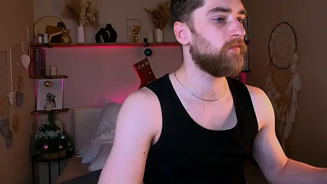 Snapshot of DexterDexx chatting on 12.17.25 DexterDexx online show from 12.17.25