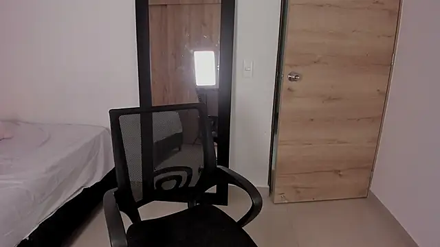 Agatha Vixen online show from 12.16.25