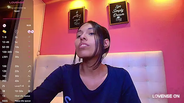 yourcuteneighbourr online show from 02.19.25